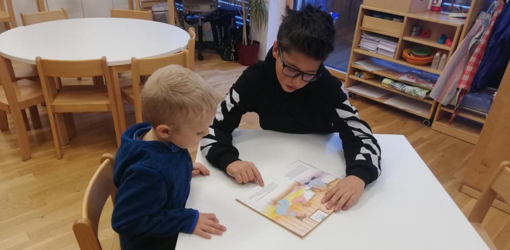 Vorlesen im Kindergarten - 3b
